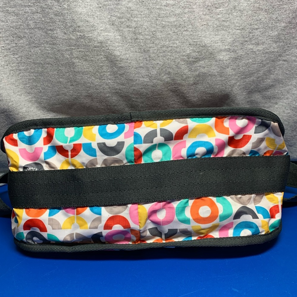 LeSportsac Crossbody VGUC - Picture 4 of 6
